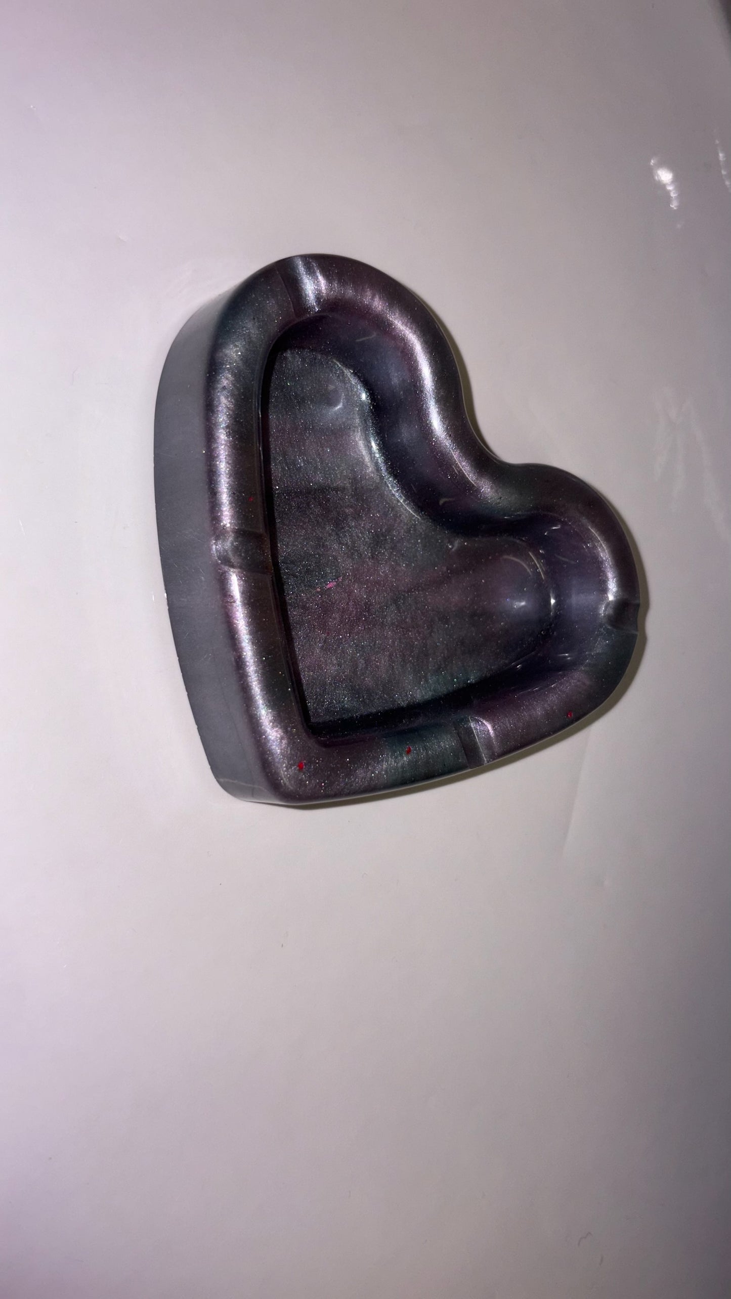 DARK SPACE AURORA LOVE HEART ASHTRAY