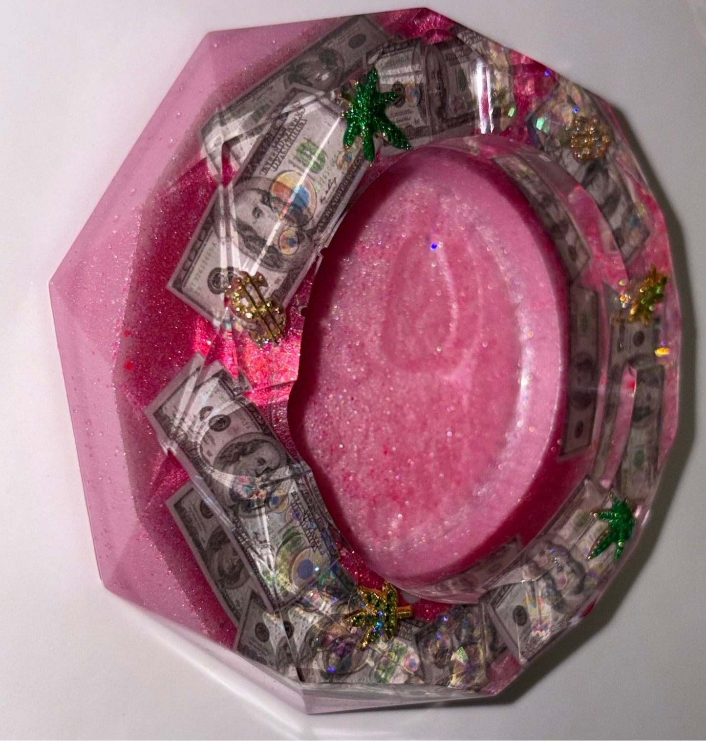 BABY PINK DOLLAR BILL & LEAF GLITTER ASHTRAY