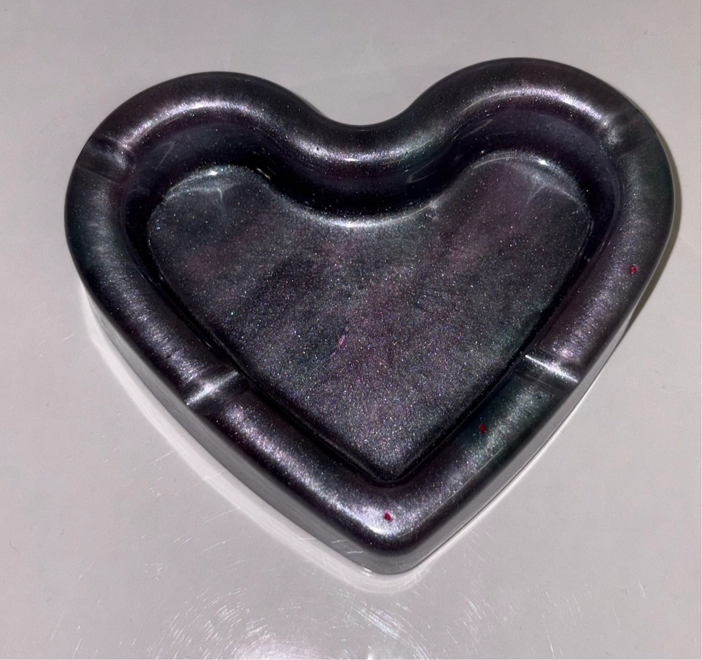 DARK SPACE AURORA LOVE HEART ASHTRAY